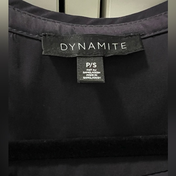 Dynamite Cap Sleeves Violet Blouse with Zipper - Picture 2 of 4